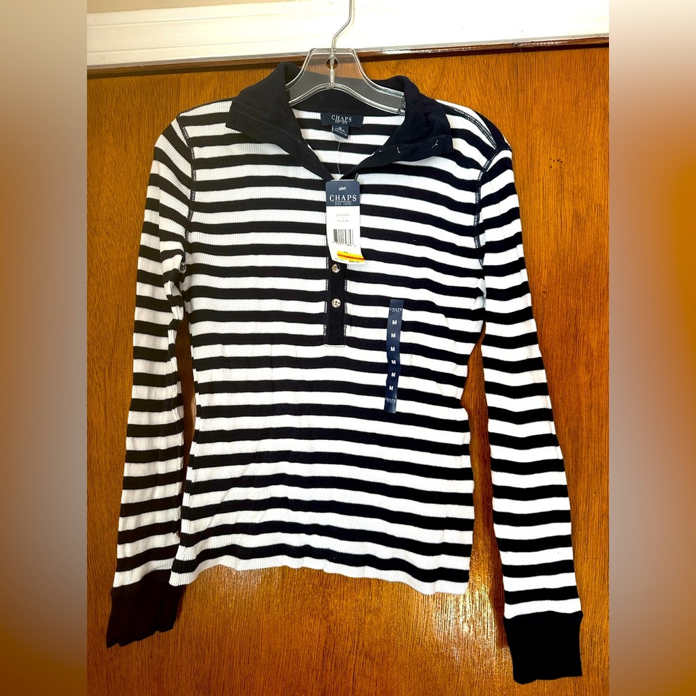 NWT Chaps Woman’s Top Navy & White Striped LS  V-Neck Shirt 100% Cotton Sz Med.